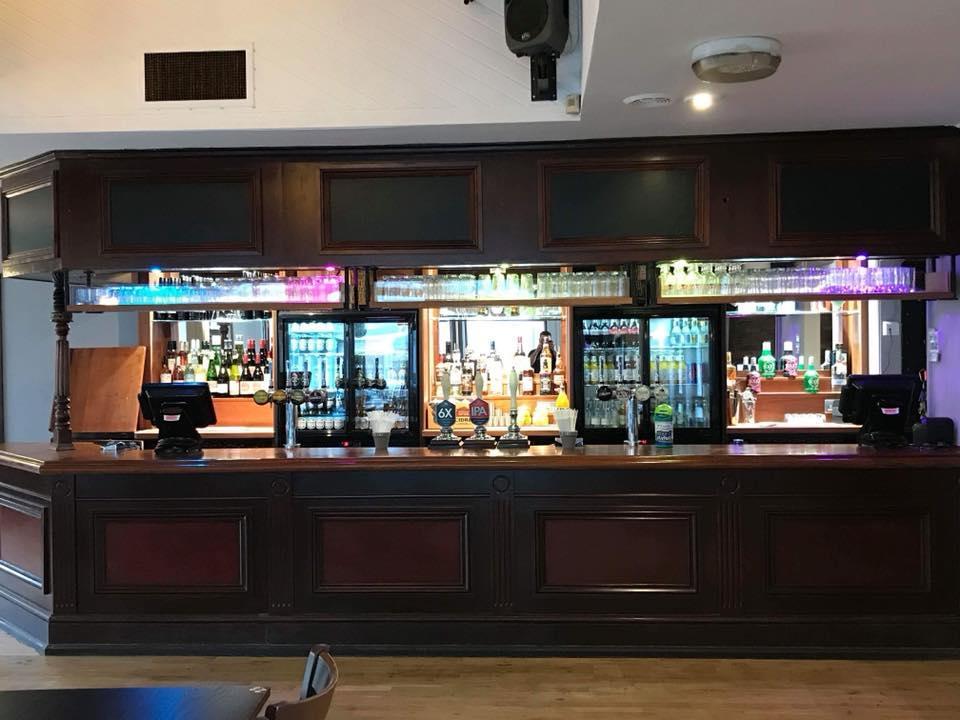 The Riverside Inn Saltford Экстерьер фото